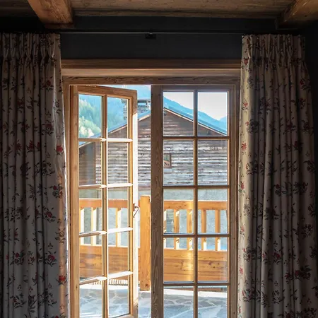 Resort Eleven Chalet Hibou Le Miroir