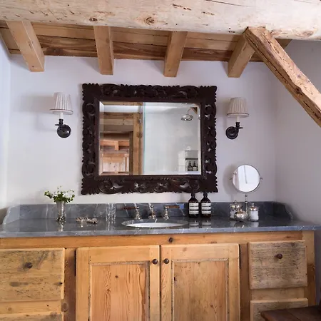 Eleven Hibou Station touristique *