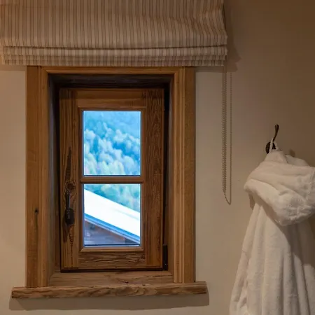 Eleven Hibou Station touristique Le Miroir